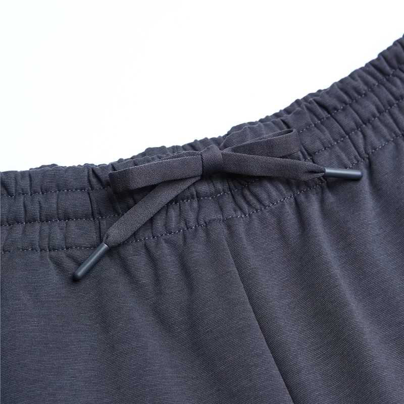 GIORDANO  Men's Regular Fit Mid-Rise Everyday Comfortable Shorts for Men | Best Price UAE